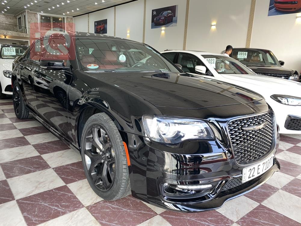 کرایسلەر 300